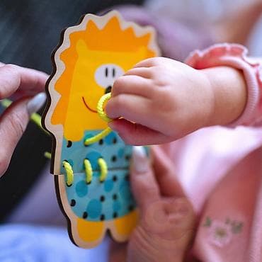 skafander za bebe devojcice: Drvena edukativna igra “Uvezivanje – životinje” - Set od 5 drvenih — 1