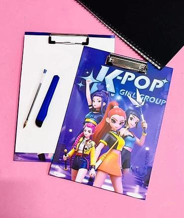 dunjice za kolica: A4 tablu sa klipsom (clipboard) dizajniranu sa temom K-pop grupa, koja — 1