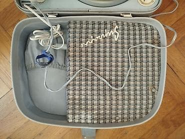 gramofon sa trubom: Stari retro gramofon u koferu vintage Radi ali potenciometri zezaju — 6