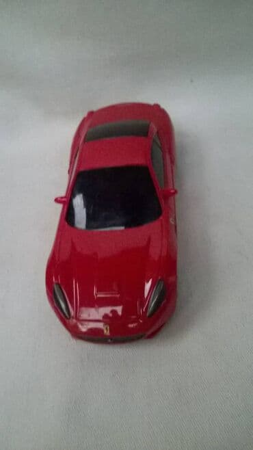popit igračka na baterije: Na daljinski Burago Ferrari California,sa originalnim daljinskim i — 3