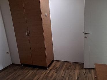 nekretnine bajina basta i okolina: Zemun, Nova Galenika, izdajem sobu Izdajem sobu za studenta ili mlađu — 4