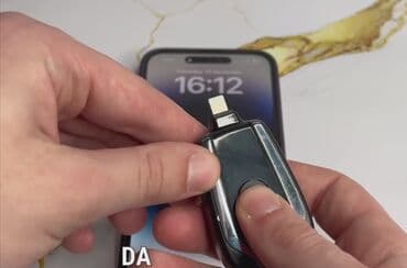 lampe za nokte: Privezak Punjač za mobilni telefon
Nov. U svojoj kutiji
 Mirijevo — 7