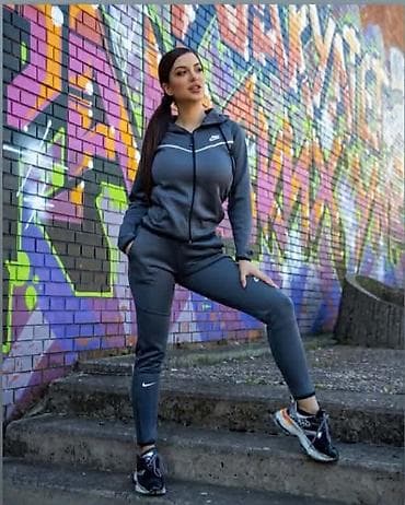 Gornji i donji deo: Mokra likra
m, l, xl, 2xl
3300 din 
tamno siva
🟢 — 1