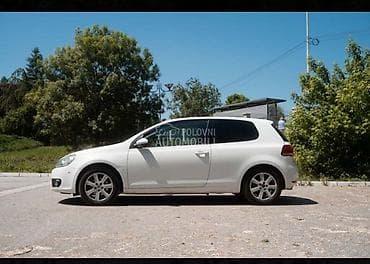 polovni automobili pezo 206 benzin: Volkswagen Golf 6 1.4 TSI, trovratni hatchback u beloj boji. Ključne — 2