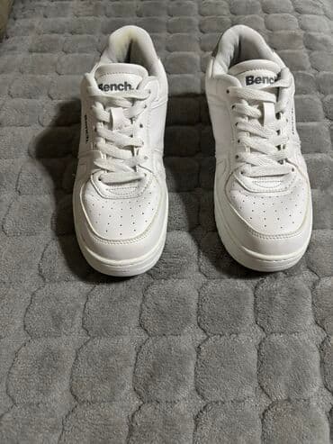 Bench, 37, bоја - Bela na lalafo.rs Bench, 37, bоја - Bela