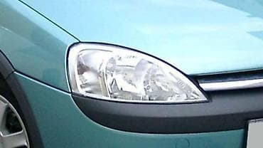 auto otpad audi mladenovac: FAROVI ZA OPEL CORSA C OD 2000. DO 2006. GOD. | Polovni originalni — 1