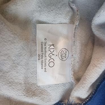 pull and bear dukserice: May Gibbs x Kip&Co duks – Special Edition - Model: uniseks/ženski — 4