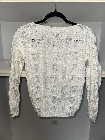 Pletena ženska bluza/džemper S - Novo - Model: lagani, rupičasti na lalafo.rs Pletena ženska bluza/džemper S - Novo - Model: lagani, rupičasti