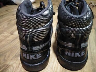 mokasine od prevrnute koze: Nike, 41, bоја - Crna — 6