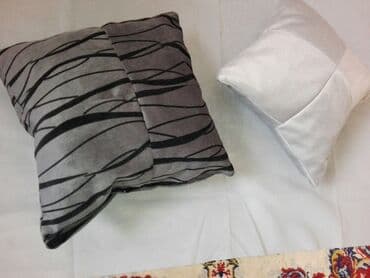 stilske rucice za namestaj: Jastuk 400 dinara — 1