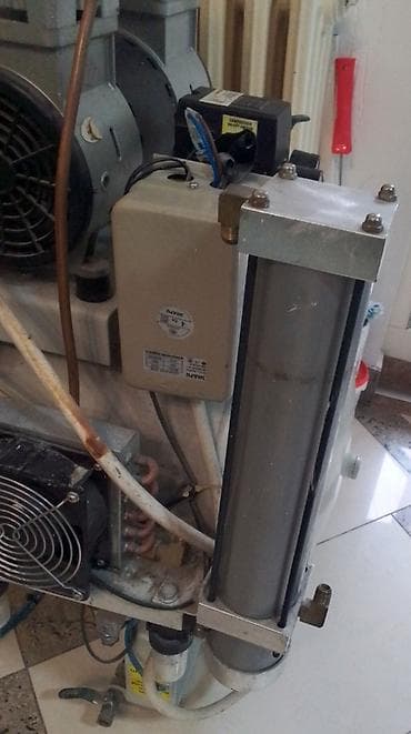 polovne velike brusilice: Kompresor 4kW trofazni indutrijski (sa 3 motora) Kompresor je — 4