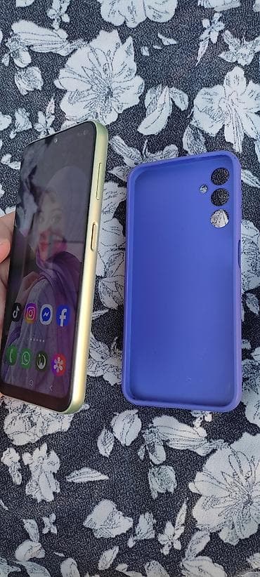 samovar cena: Samsung Galaxy A14 5G + silikonska futrola - Ekran: 6.6" Super — 4