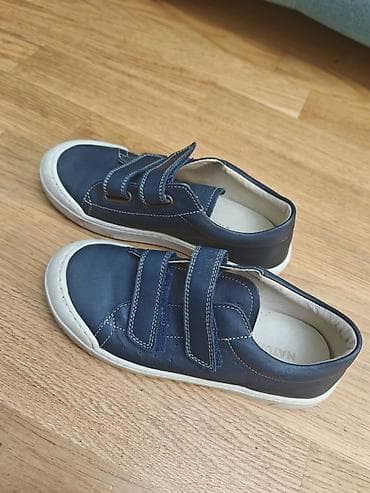 crne carape i bele patike: Dečje patike Naturino – tamnoplave kožne

- Brend: Naturino — 5