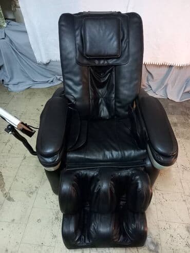 polovni nameštaj novi sad: Masazna fotelja. Prelepa crna masazna kožna fotelja prava — 3
