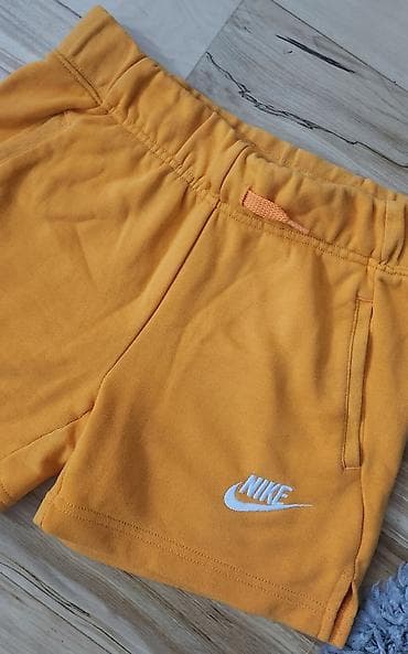 bele svecane haljine za devojcice: Nike dečije šorts – narandzasti - Model: kratki šorts sa džepovima sa — 2