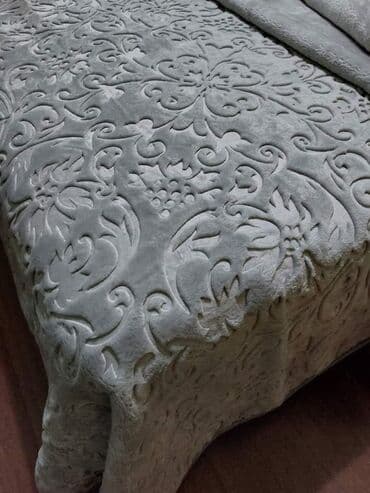 Ćebe 220*240
Materijal poliester
Cena 4700 din na lalafo.rs Ćebe 220*240
Materijal poliester
Cena 4700 din