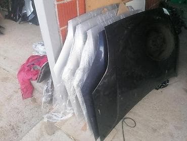 mustang znak: HAUBE MASKE ZNAKOVI ZA FORD C-MAX, FIESTA, FOCUS . OD 2002. DO 2007 — 2