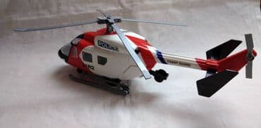 dečiji motor na akumulator: Dickie helikopter 26 cm. sa inercionim motorom,okrece se elisa,ima — 2