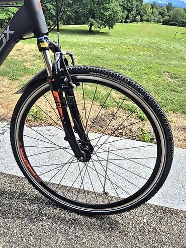tocka: Gradski trekking bicikl Leader Fox vozen max 50-100 km, bukvalno kao — 4