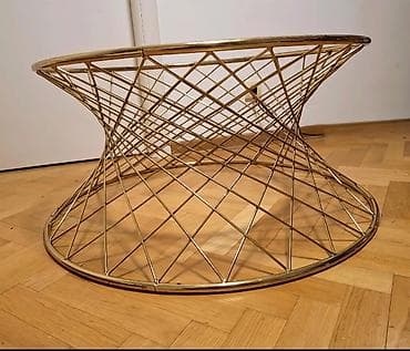 za kucu stvari: Klub sto, jako malo koristen, prodaje se zbog selidbe. U perfektnom — 3