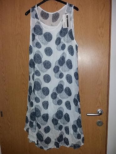 Haljina univerzalne veličine. Srednje duzine. Nova sa etiketom. Ima i