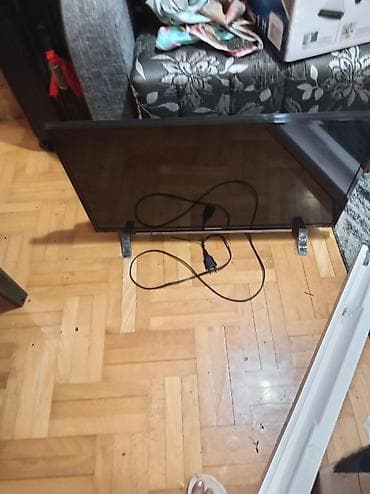 sonic junaci: Grundig LED TV (korišćen) - Dijagonala: oko 40 inča - Brend: Grundig — 3
