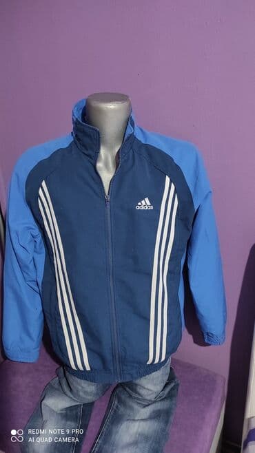 Personal Items: Gornji deo trenerke. Velicina L — 2