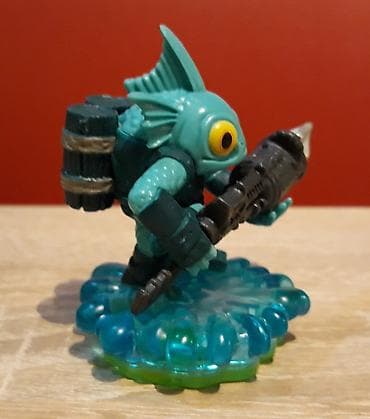 polovni automobili na akumulator: Skylanders Gill Grunt iz serije Spyro Adventure. Potpuno ocuvan i — 1