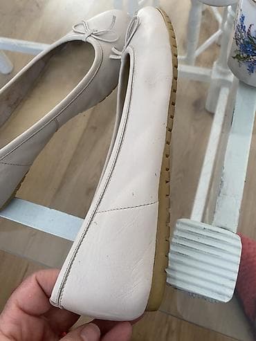 louboutin cipele cena: Ženske baletanke – 2 para obuvene dva puta u savrsenom stanju 1) Crne — 3