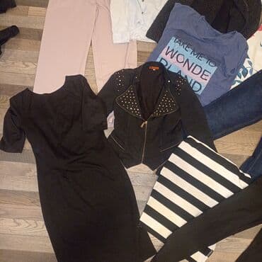 walkmaxx patike zenske: Ženska garderoba – raznovrstan paket Sadržaj: - Haljine: crna sa puf — 7