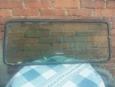 zadnje stop svetlo: Staklo zadnjih vrata Lada Niva. Polovno, ocuano. Skinuto sa — 5