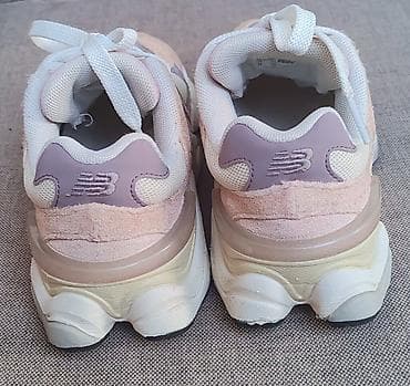 decathlon decije rukavice: New balance za devojčice, kupljene u Buzz u, broj 32,kao NOVE — 3