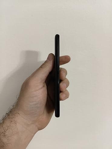 samsung galaxy 16: Samsung A20e dual sim sim free, sa 3/32gb memorije. Dobro očuvan i — 3