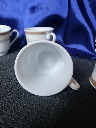 solje za caj: Soljice vintaz,nove za kafu Royal Windsor porcelan. Soljice komada 6 — 12