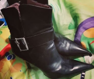 mokasine ženske kozne: Ankle boots, Cesare Paciotti, 36.5 — 12