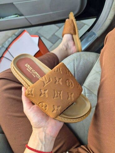 grubin papuce sa sljokicama: Fashion slippers, 41 — 3