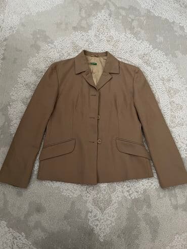 Benetton, M (EU 38), L (EU 40), Single-colored