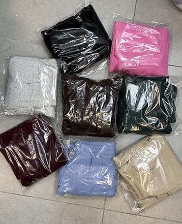 Kompleti: Ženski komplet – top na preklop bez naramenica + pantalone ravnog — 8