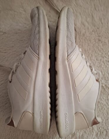 deda mraz na merdevinama cena: Adidas, Veličina - 36 — 9
