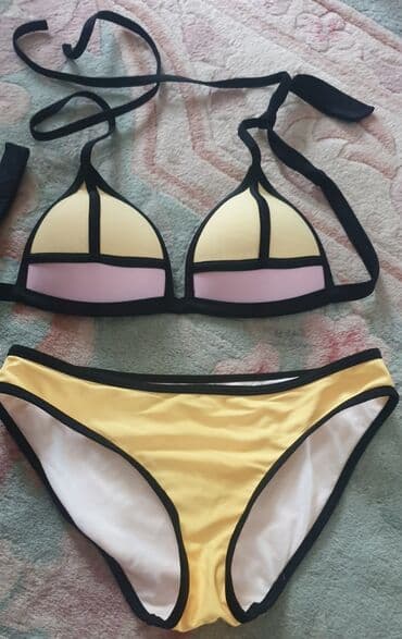 Swimsuits: Kupaći kostim bikini kao triangle model gornji deo i ima ojačanje — 2