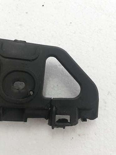 auto placevi leskovac: PREDNJI DESNI DRZAC BRANIKA ZA VOLKSWAGEN CADDY OD 2010. DO 2015. GOD — 3