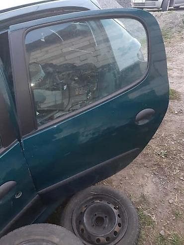 kamera za auto: VRATA ZA PEUGEOT 206 | Vrata za peugeot 206 maslinasto zelena.Imam — 4