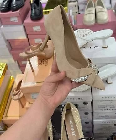 Elegantne ženske salonke – visoka potpetica, špicasti vrh - Model