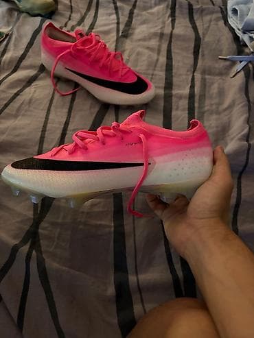 sport vision kopacke za decu: Fudbalske kopačke – Nike Mercurial Vapor (roze/bele) Nisu nošene — 1