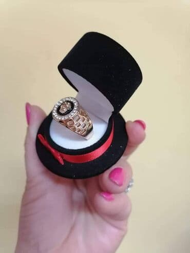 Veličine : 10 11 12 13 14
Cena:1100din na lalafo.rs Veličine : 10 11 12 13 14
Cena:1100din