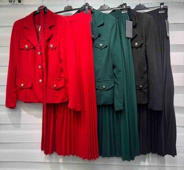 Kostimi: Komplet 3400 din — 1