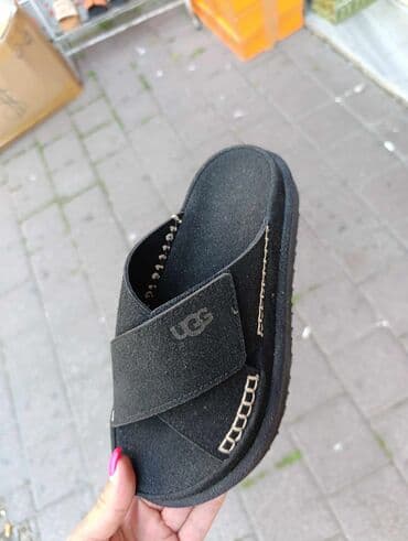 c a papuce: Modne papuče, UGG, 41 — 2
