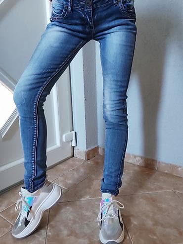 Sakoi: Farmerke c&a,slims,S — 1