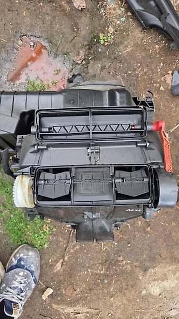 auto delovi kikinda: KLAPNE VENTILACIJE ZA AUDI A3 OD 2003. DO 2012. GOD. | Polovni — 1