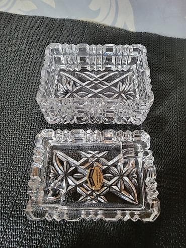 new tekstil: Satula/pepeljara nova kristal Zajecar iz 70ih godina. Set nov od — 8